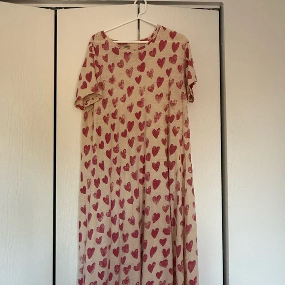 Heart Patterned Dress - Picture 1 of 3